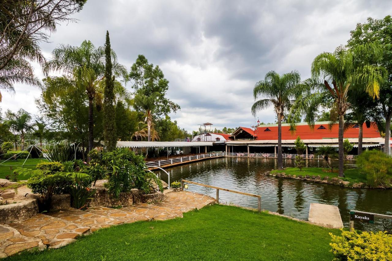Hotel Hacienda Coyotes Zapotlanejo Exteriör bild